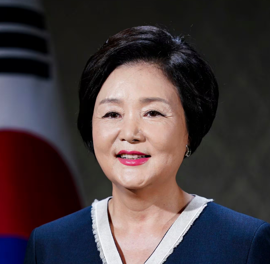 김정숙 나이 프로필 경력 학력 활동 대한민국 제19대 대통령 배우자 영부인